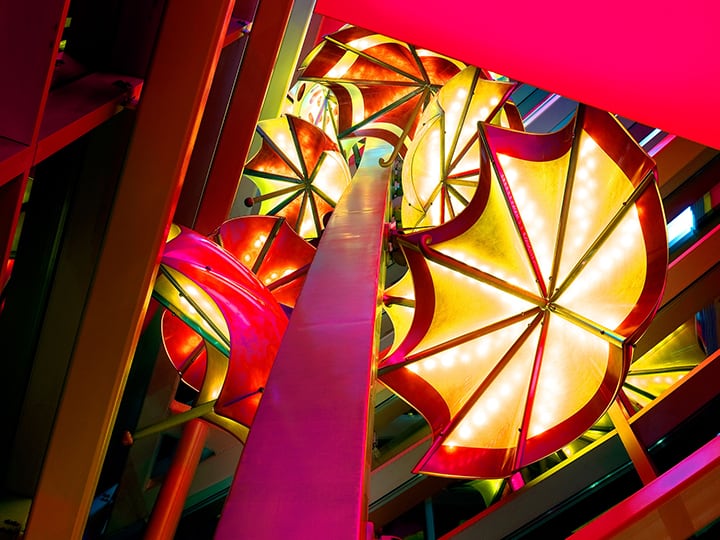 light feature Imagine Umbrella Sculpture